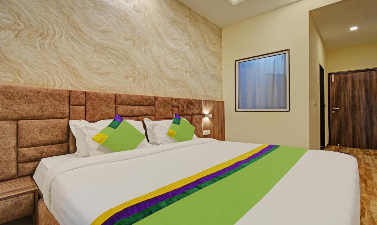 Tripli Hotels Le Shelton ウダイプル エクステリア 写真